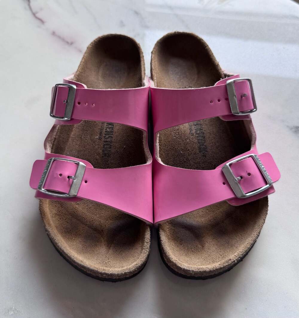 Birkenstock Arizona Kids Birko-Flor Patent Sandals in Fuchsia Tulip Pink 32 - Picture 6 of 11